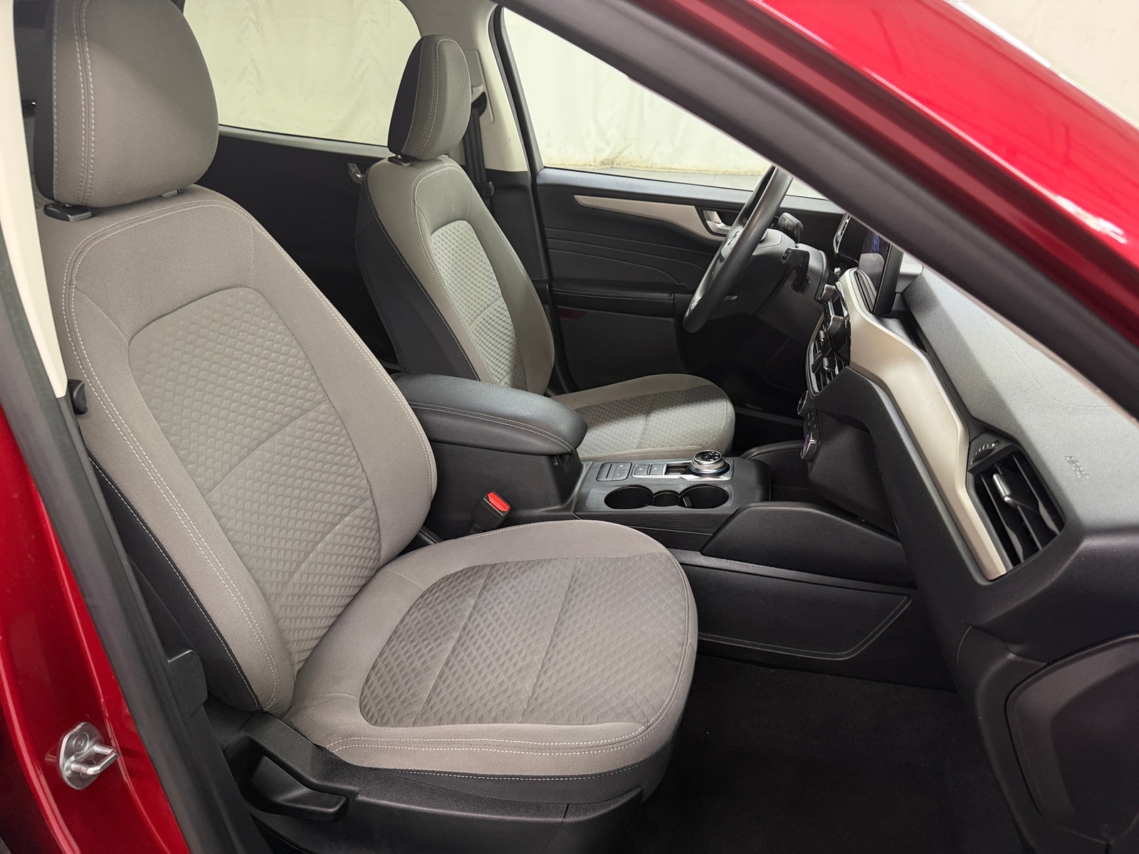 Thumbnail: 2021 Ford Escape - 2