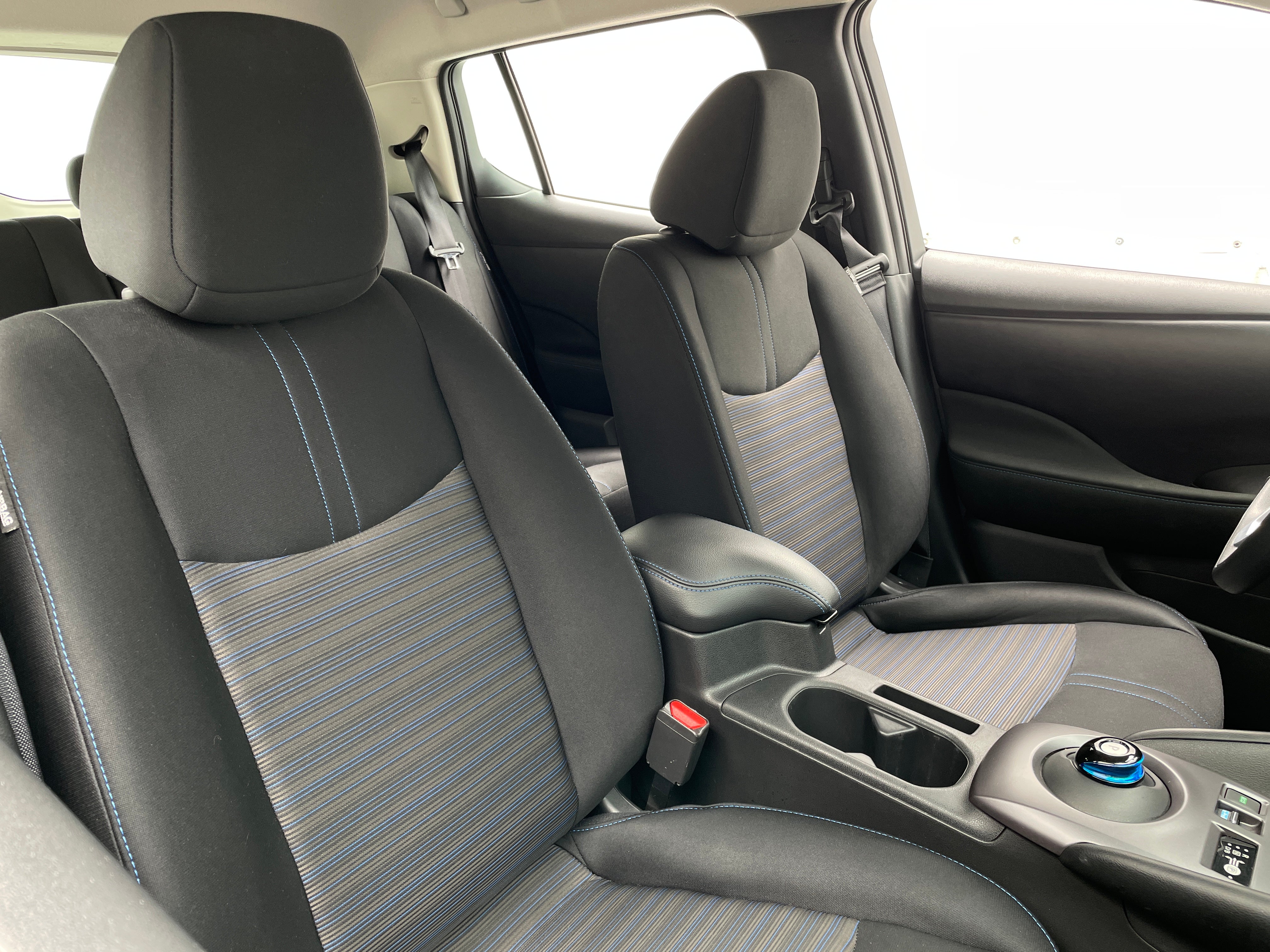 Used 2024 Nissan LEAF S with VIN 1N4AZ1BV0RC555038 for sale in Oak Creek, WI