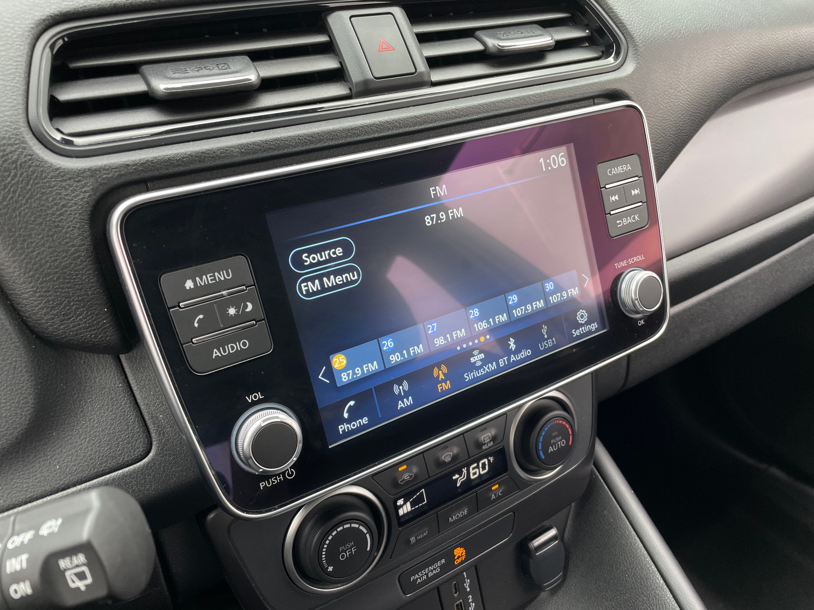 Thumbnail: 2024 Nissan Leaf - 4