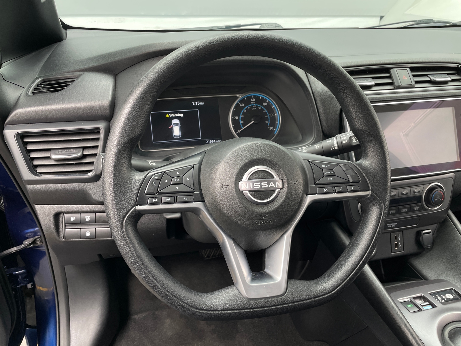 Thumbnail: 2025 Nissan Leaf - 5