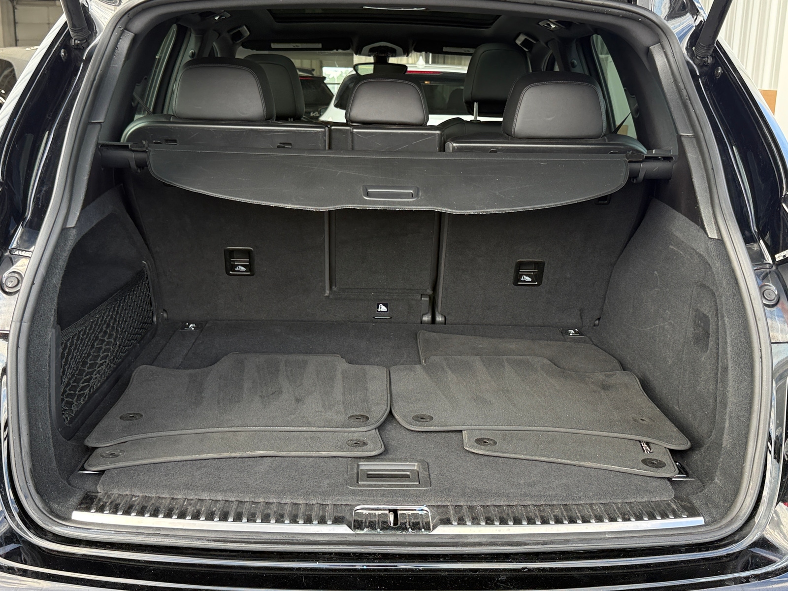 Thumbnail: 2017 Porsche Cayenne - 6