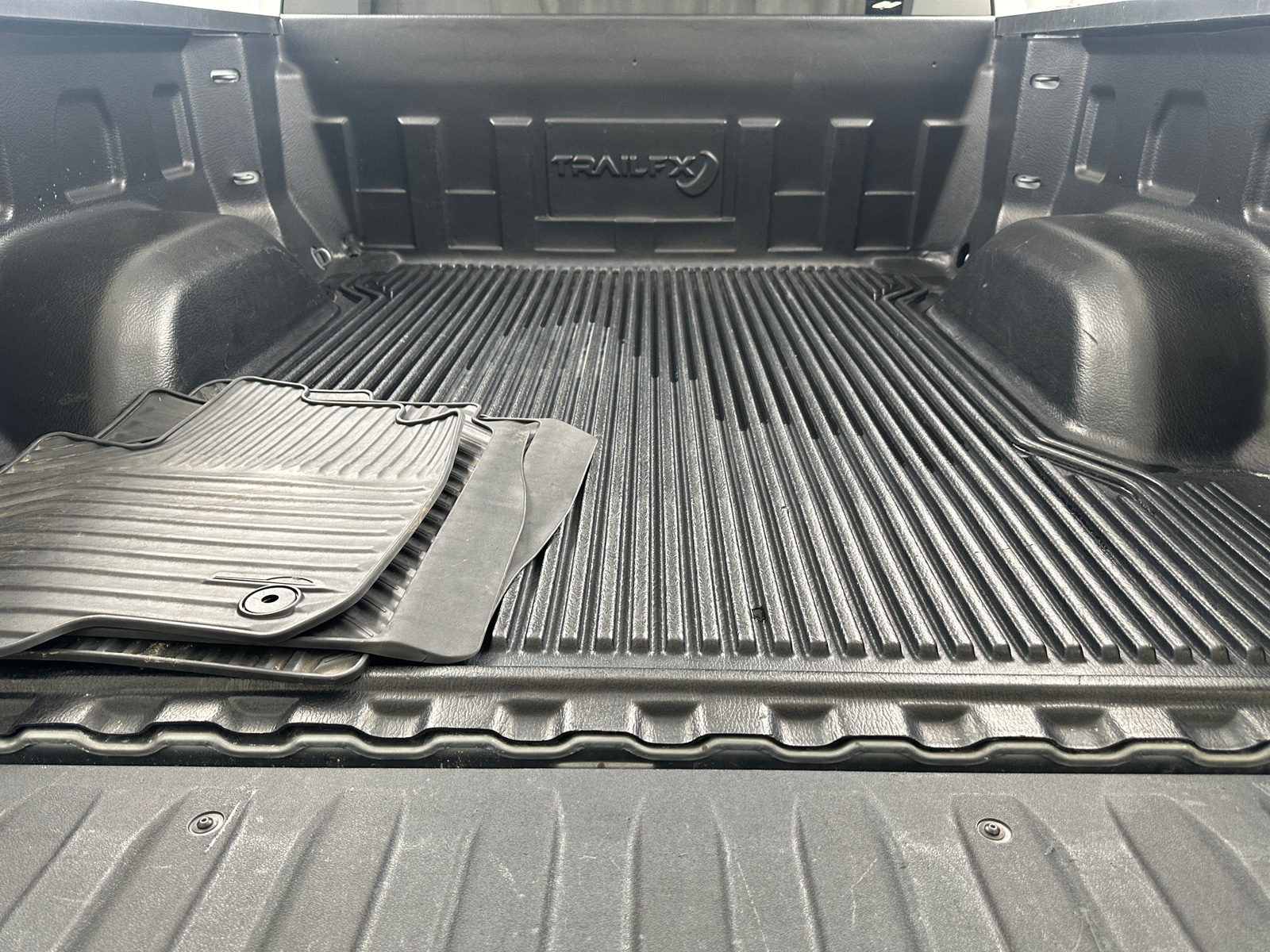 Thumbnail: 2025 Chevrolet Silverado 1500 - 7