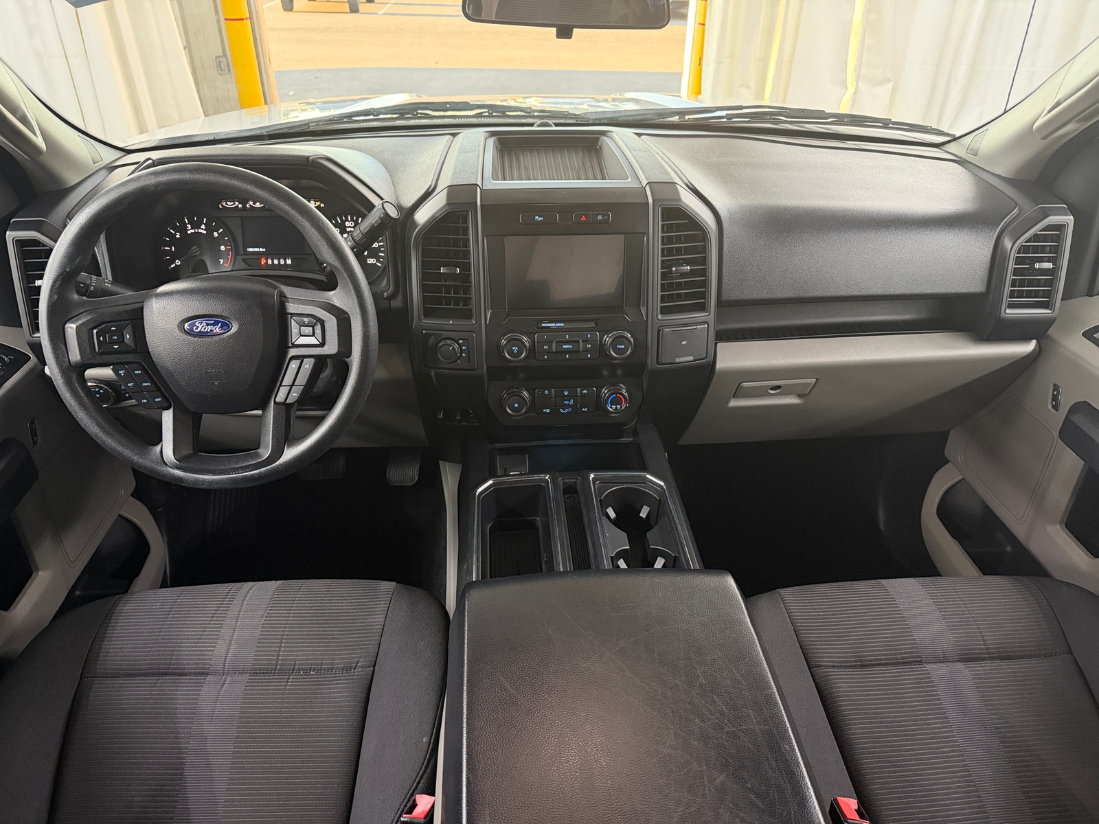 Thumbnail: 2019 Ford Econoline - 3