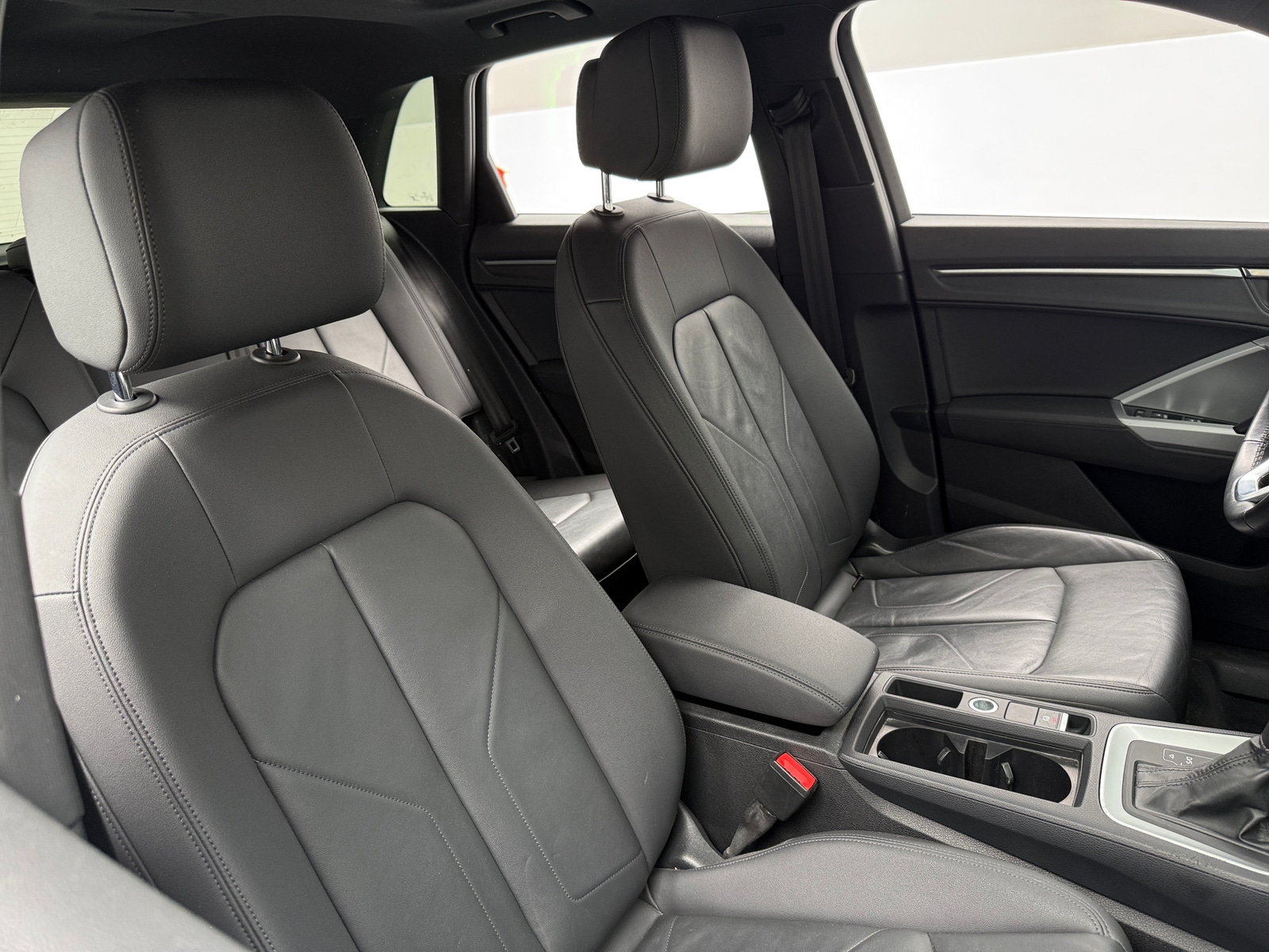 Thumbnail: 2021 Audi Q3 - 2