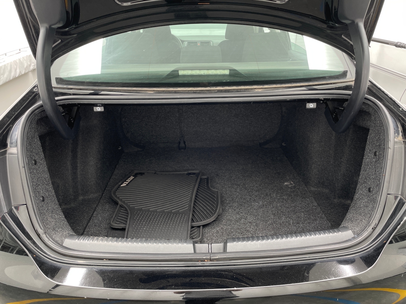 Thumbnail: 2013 Volkswagen Jetta - 7