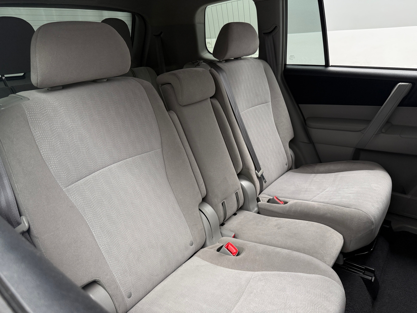 Thumbnail: 2013 Toyota Highlander - 6