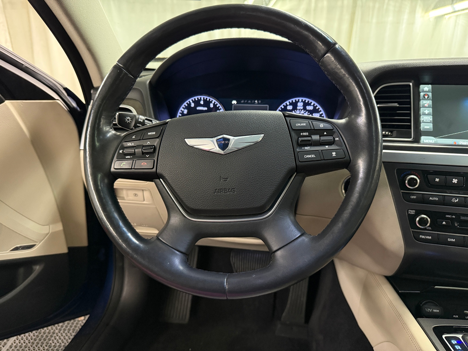 Thumbnail: 2016 Hyundai Genesis - 4