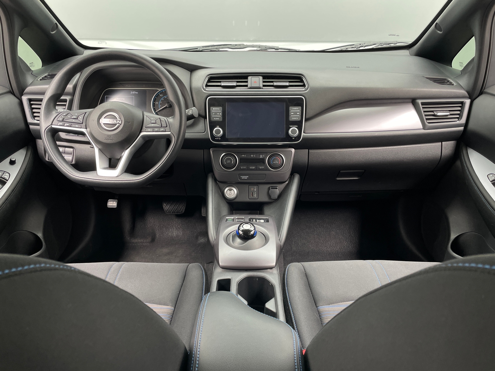 Thumbnail: 2025 Nissan Leaf - 3