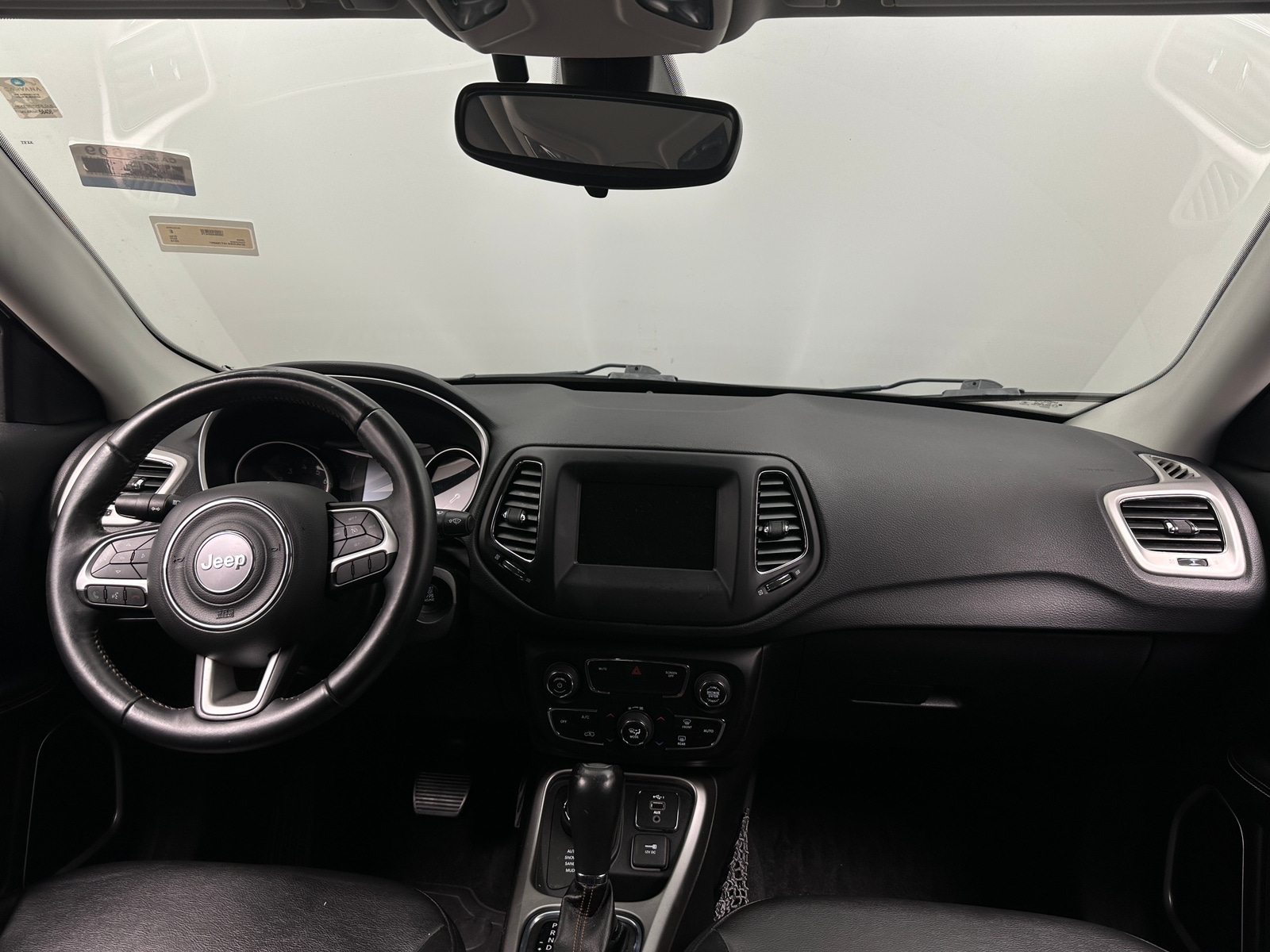 Thumbnail: 2019 Jeep Compass - 3
