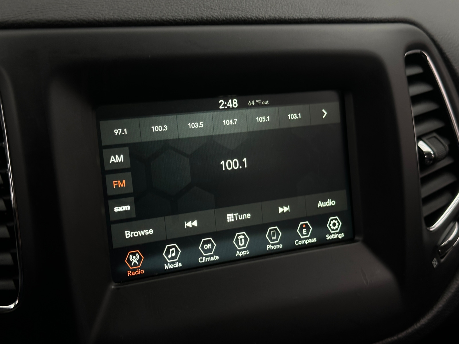 Thumbnail: 2019 Jeep Compass - 4