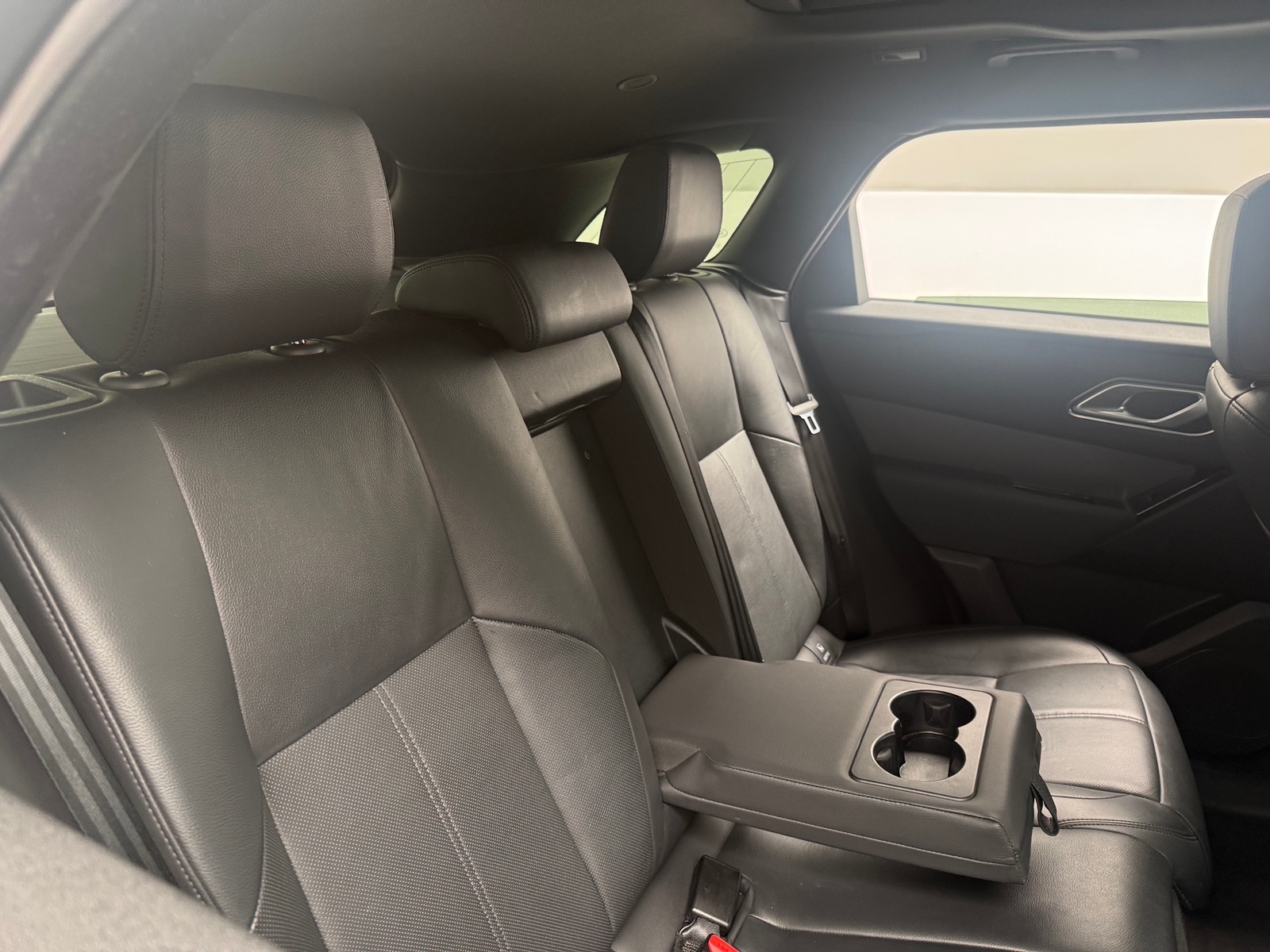 Thumbnail: 2025 Land Rover Range Rover Velar - 5