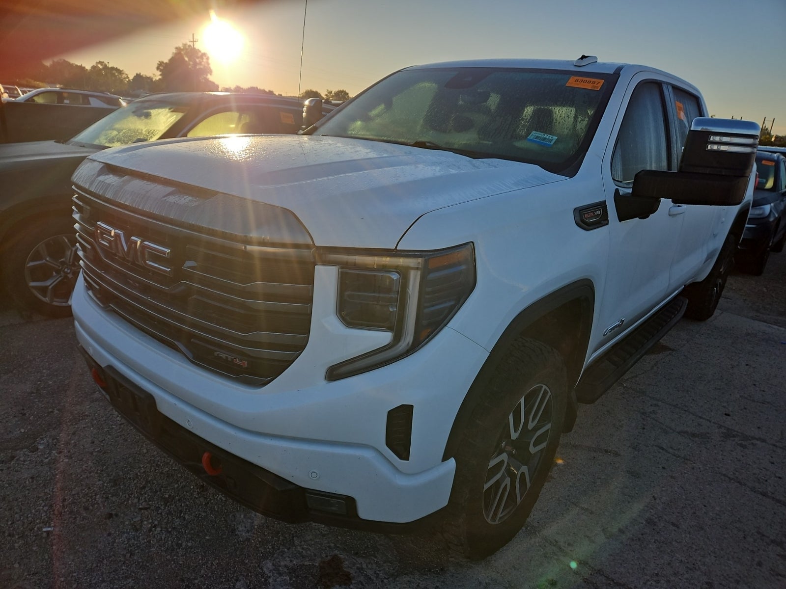 2024 GMC Sierra 1500 4WD Crew Cab 157" AT4