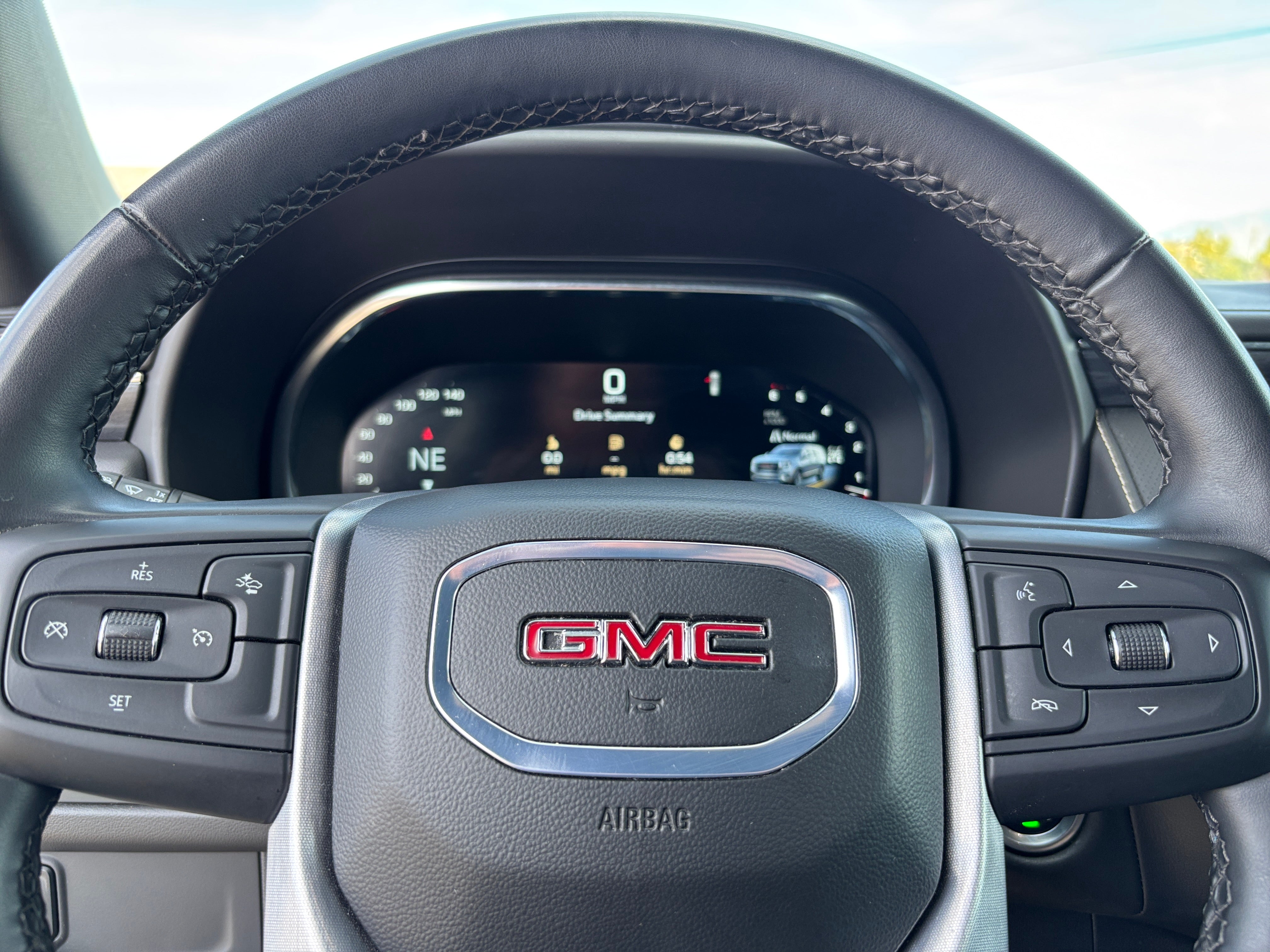 Thumbnail: 2024 GMC Yukon XL - 5