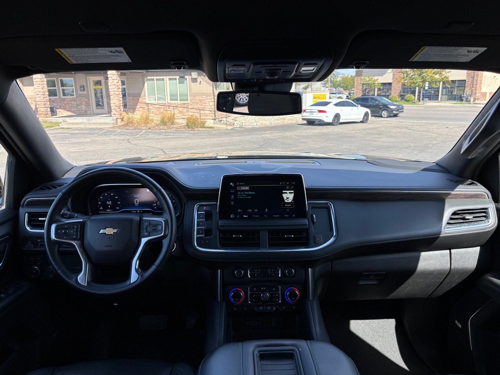 Thumbnail: 2023 Chevrolet Tahoe - 3