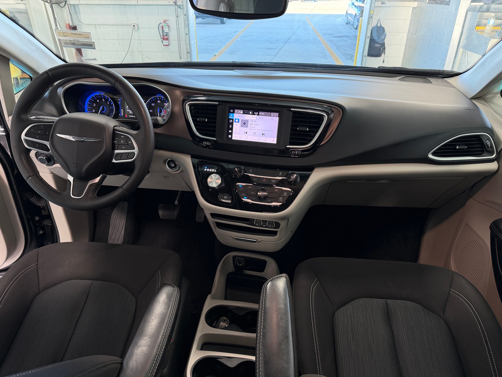 Thumbnail: 2024 Chrysler Voyager - 3