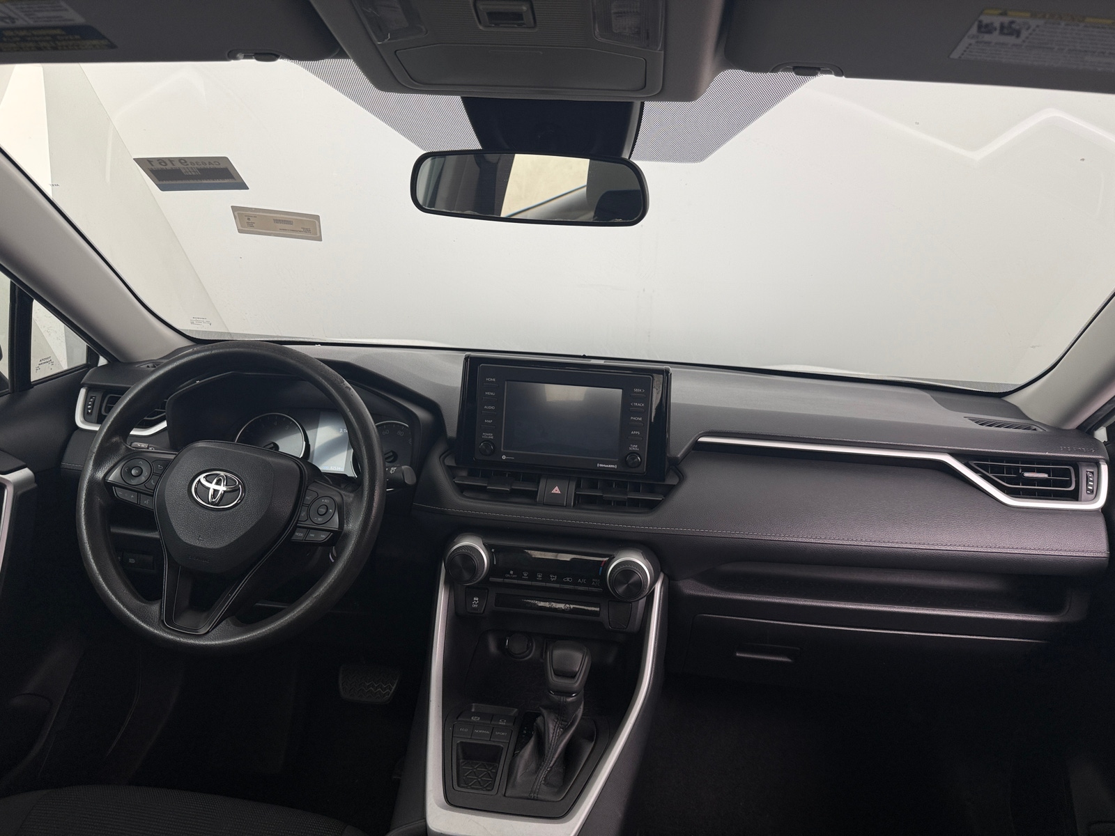 Thumbnail: 2021 Toyota RAV4 - 3