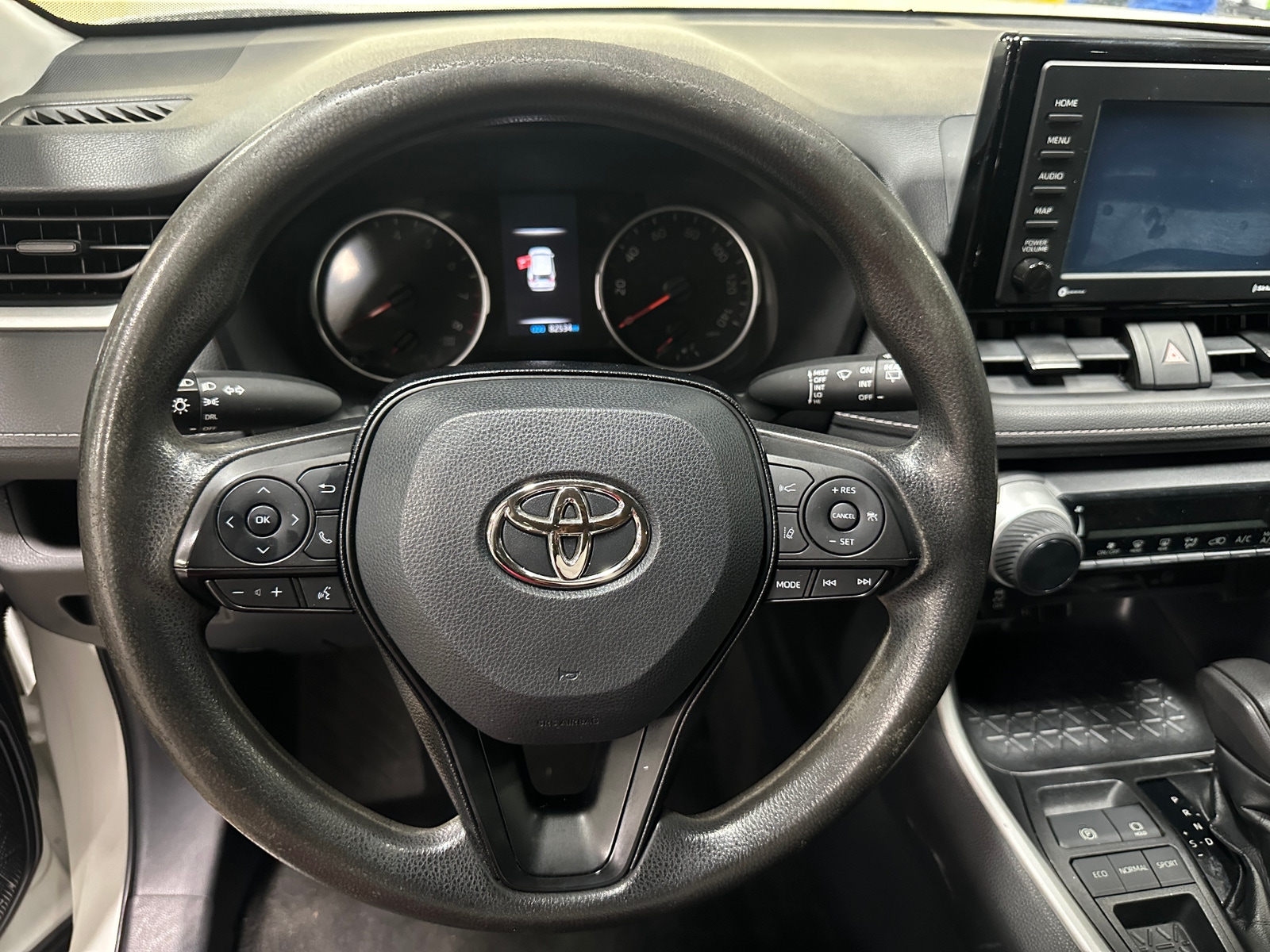 Thumbnail: 2021 Toyota RAV4 - 5