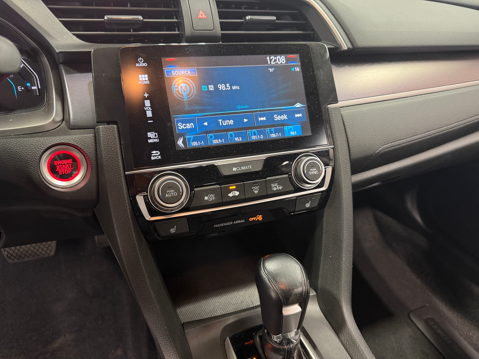 Thumbnail: 2016 Honda Civic - 4