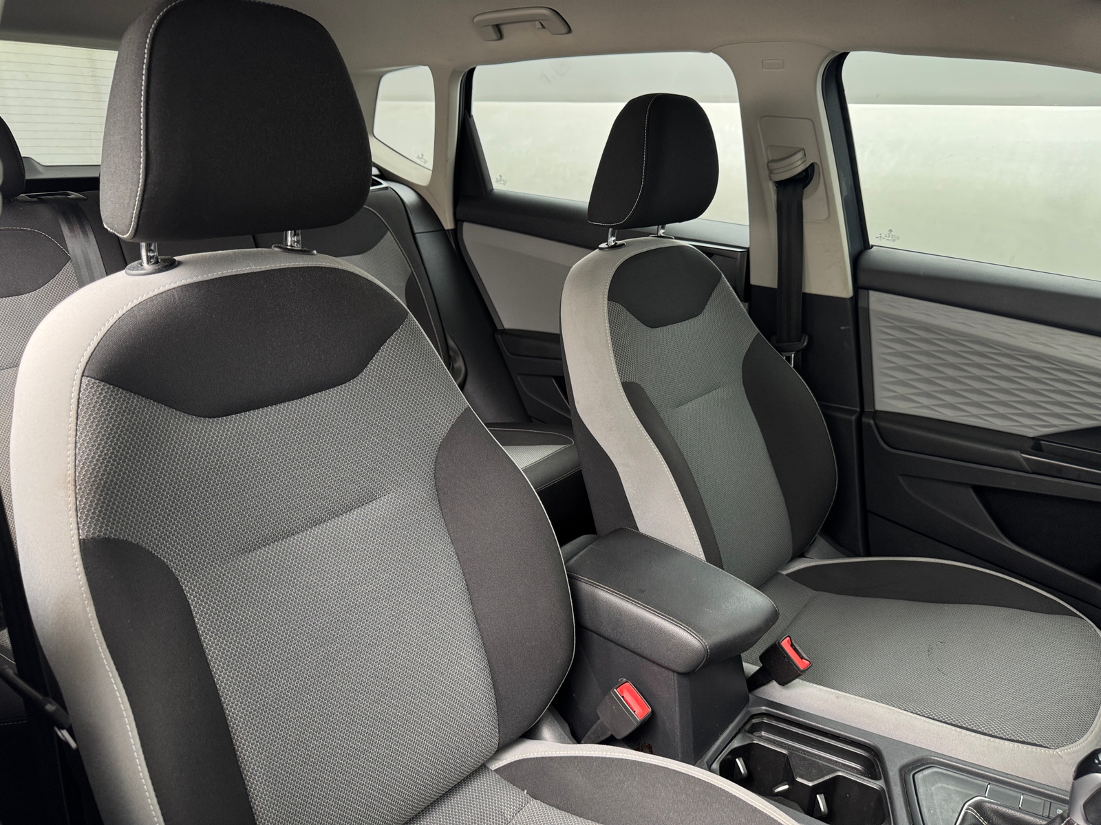 Thumbnail: 2022 Volkswagen Taos - 2