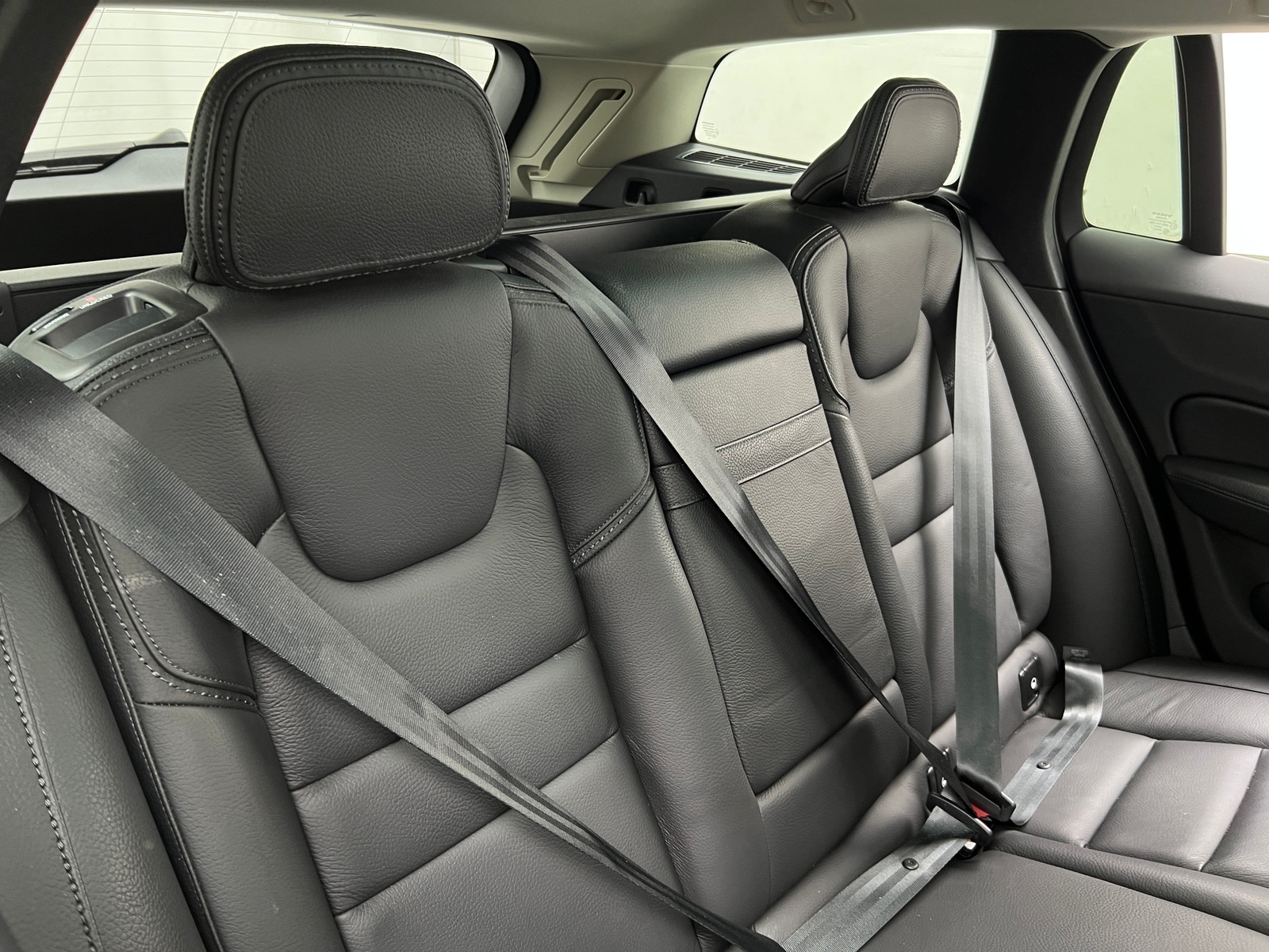 Thumbnail: 2020 Volvo V60 - 5