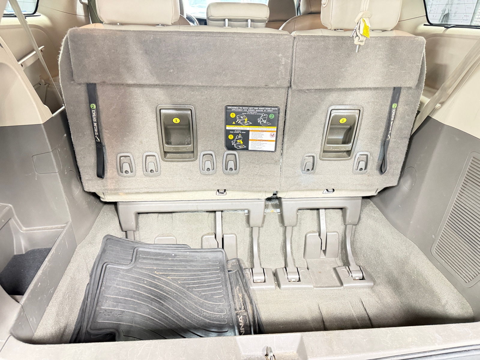 Thumbnail: 2020 Toyota Sienna - 6