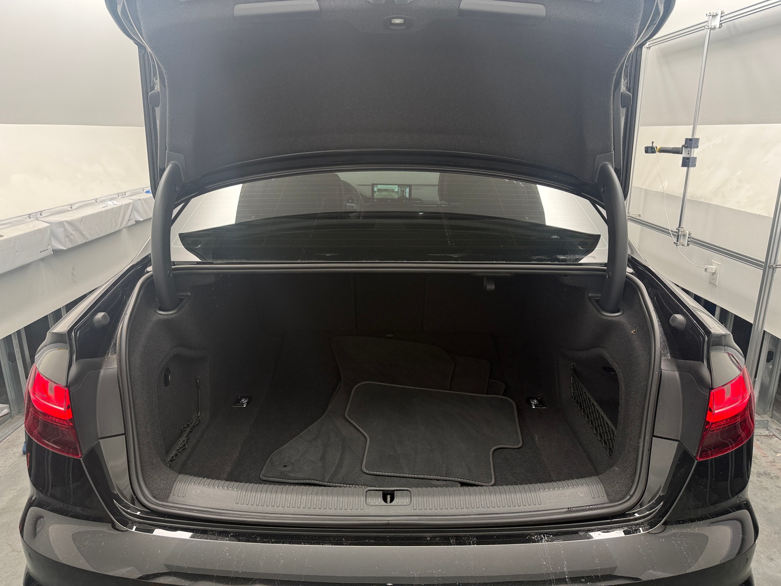 Thumbnail: 2021 Audi S4 - 7