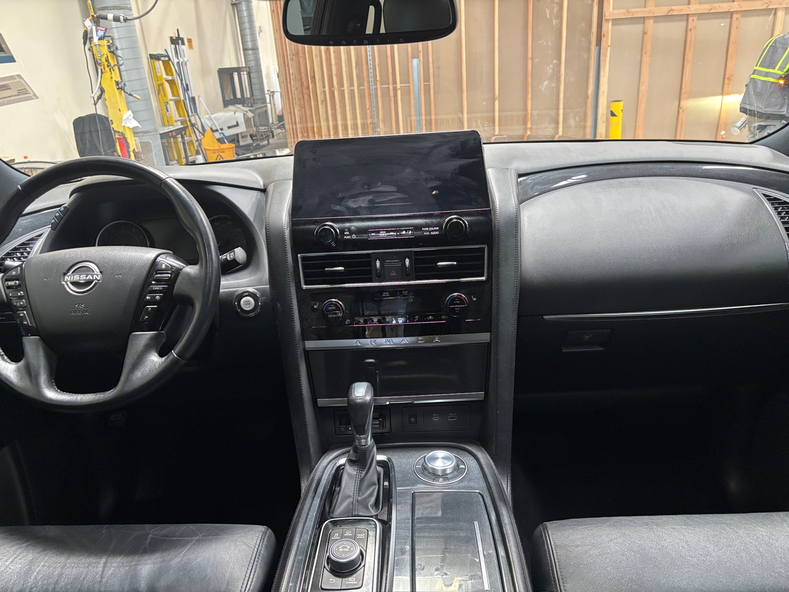 Thumbnail: 2023 Nissan Armada - 2