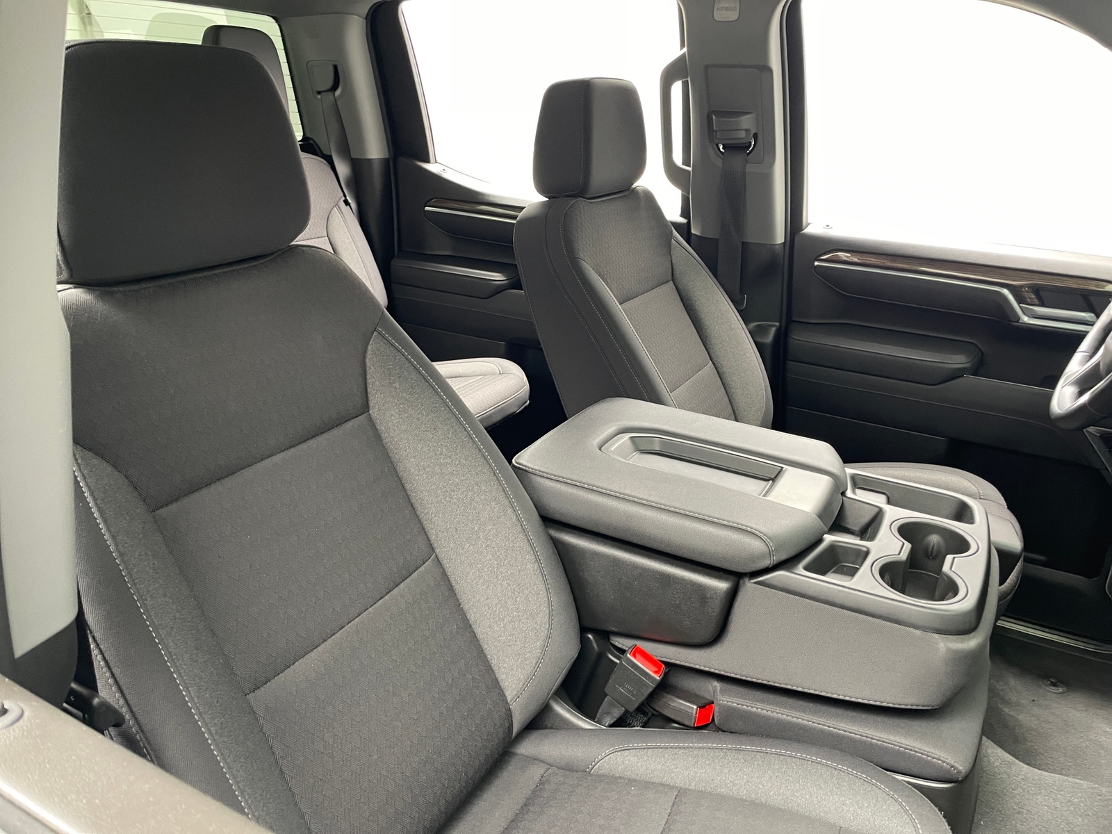 Thumbnail: 2026 Chevrolet Silverado 1500 - 2