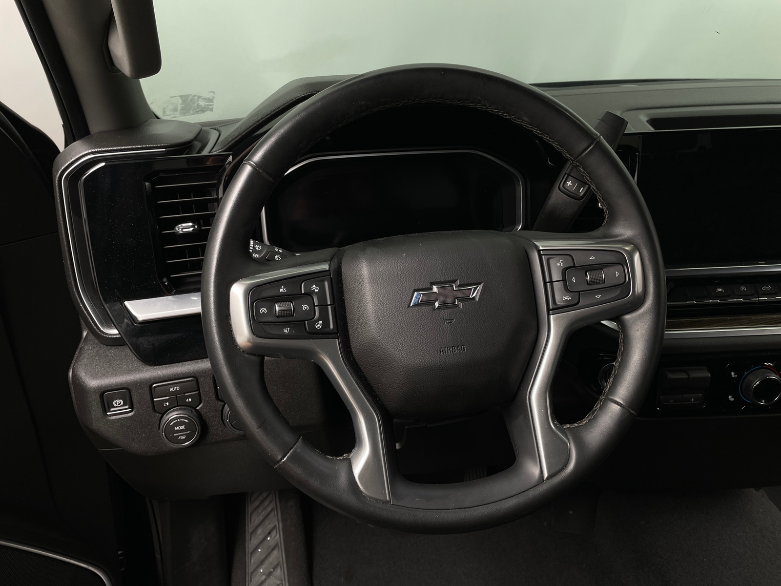 Thumbnail: 2026 Chevrolet Silverado 1500 - 5