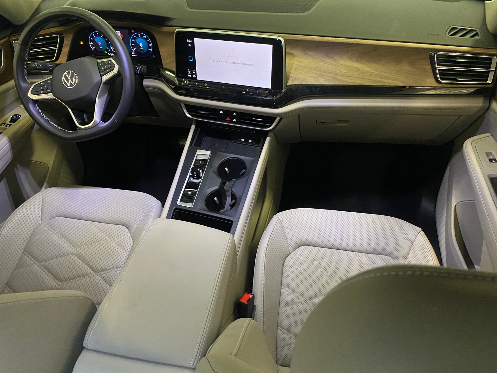 Thumbnail: 2026 Volkswagen Atlas - 3