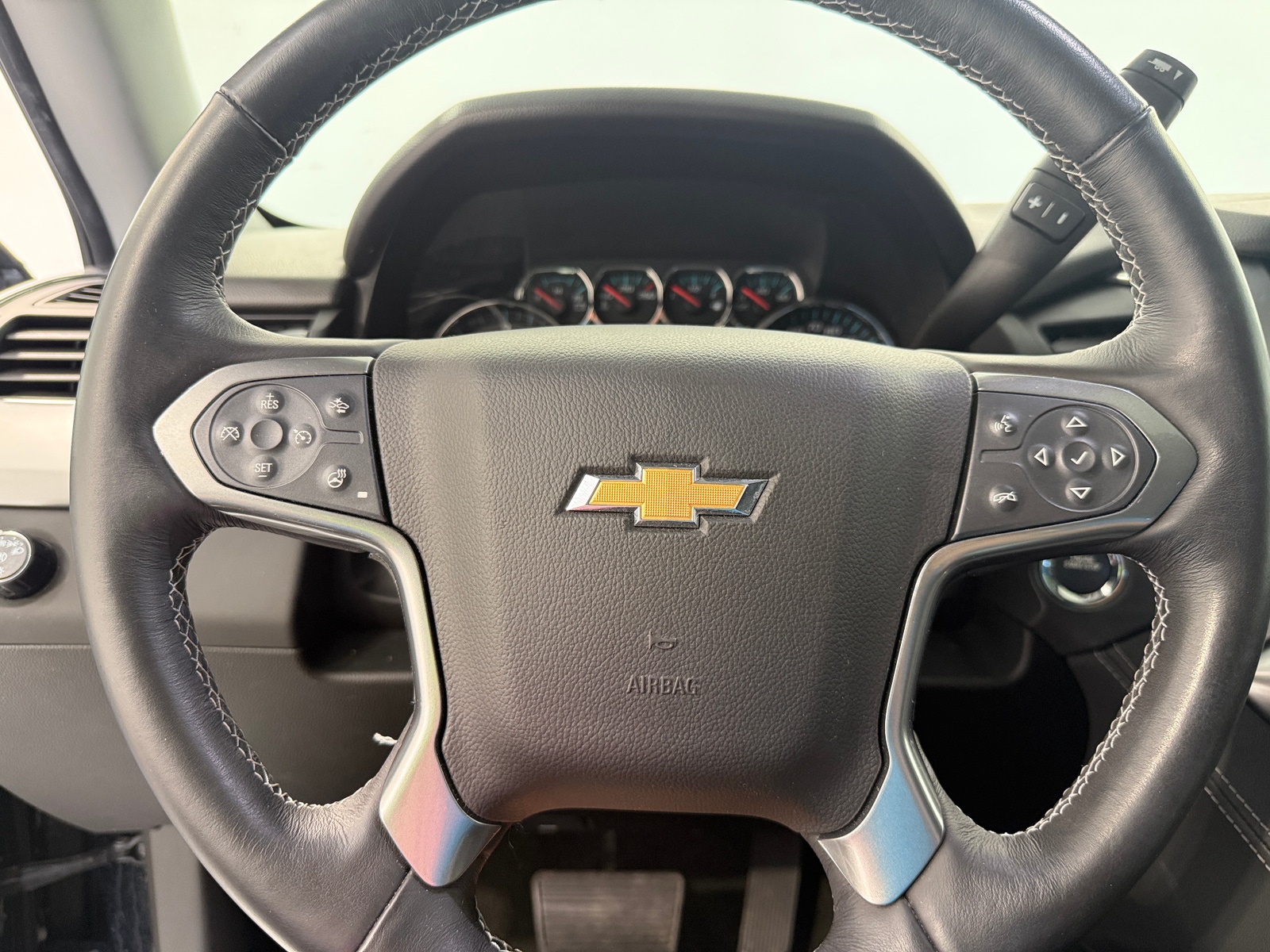 Thumbnail: 2018 Chevrolet Tahoe - 4