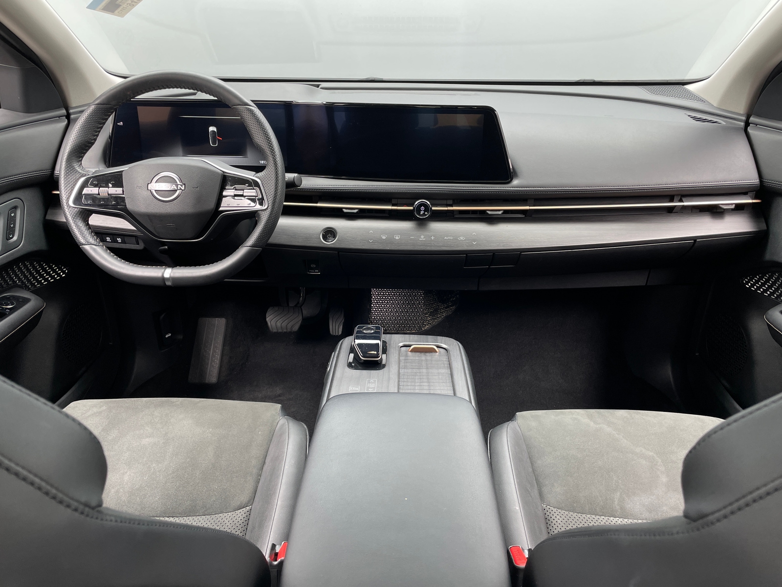Thumbnail: 2024 Nissan Ariya - 2