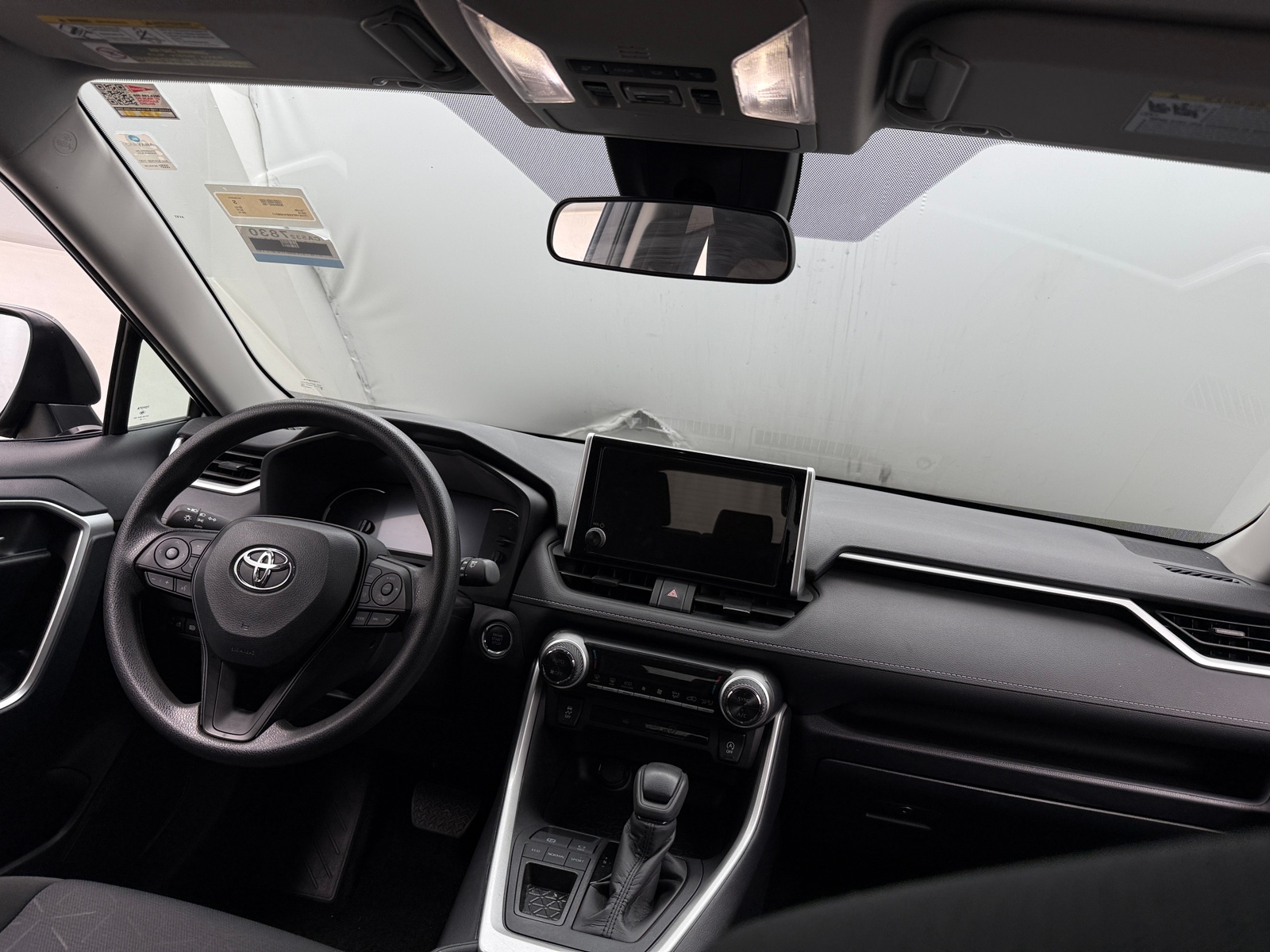 Thumbnail: 2025 Toyota RAV4 - 3
