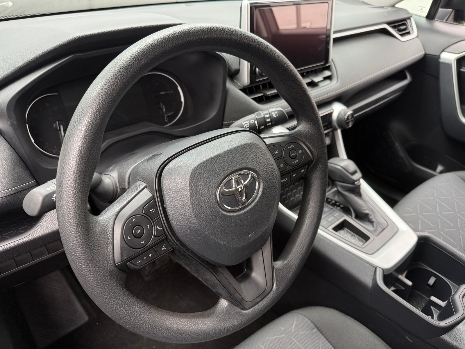 Thumbnail: 2025 Toyota RAV4 - 5