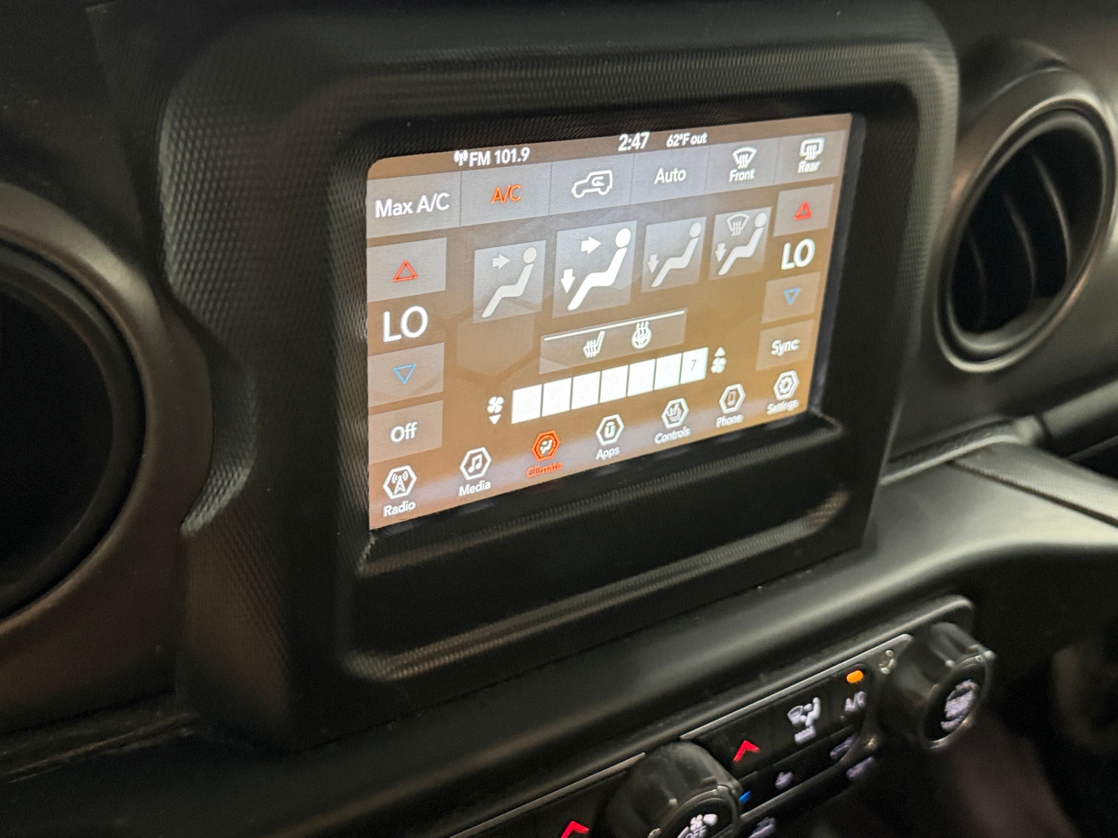 Thumbnail: 2022 Jeep Wrangler - 4