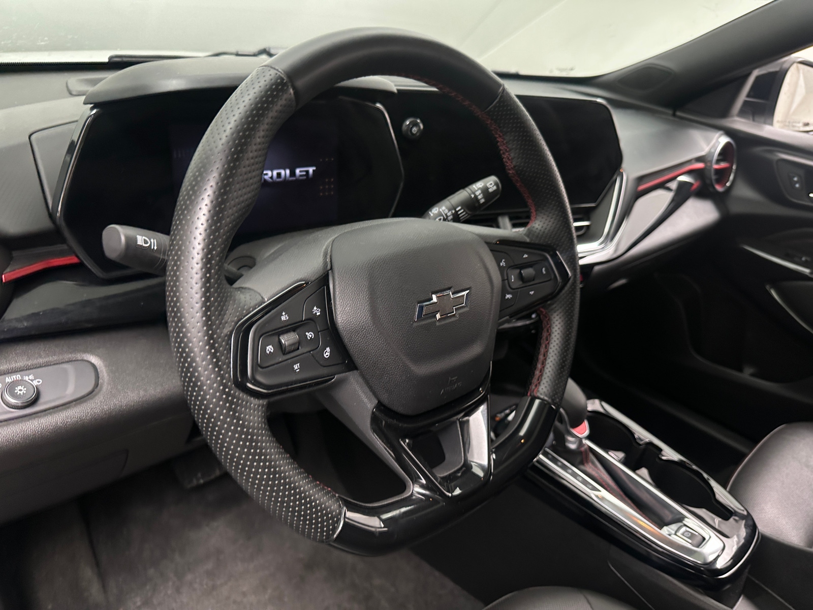 Thumbnail: 2025 Chevrolet Trax - 4