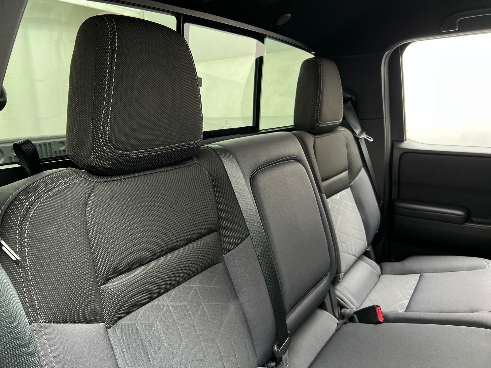 Thumbnail: 2026 Nissan Frontier - 6