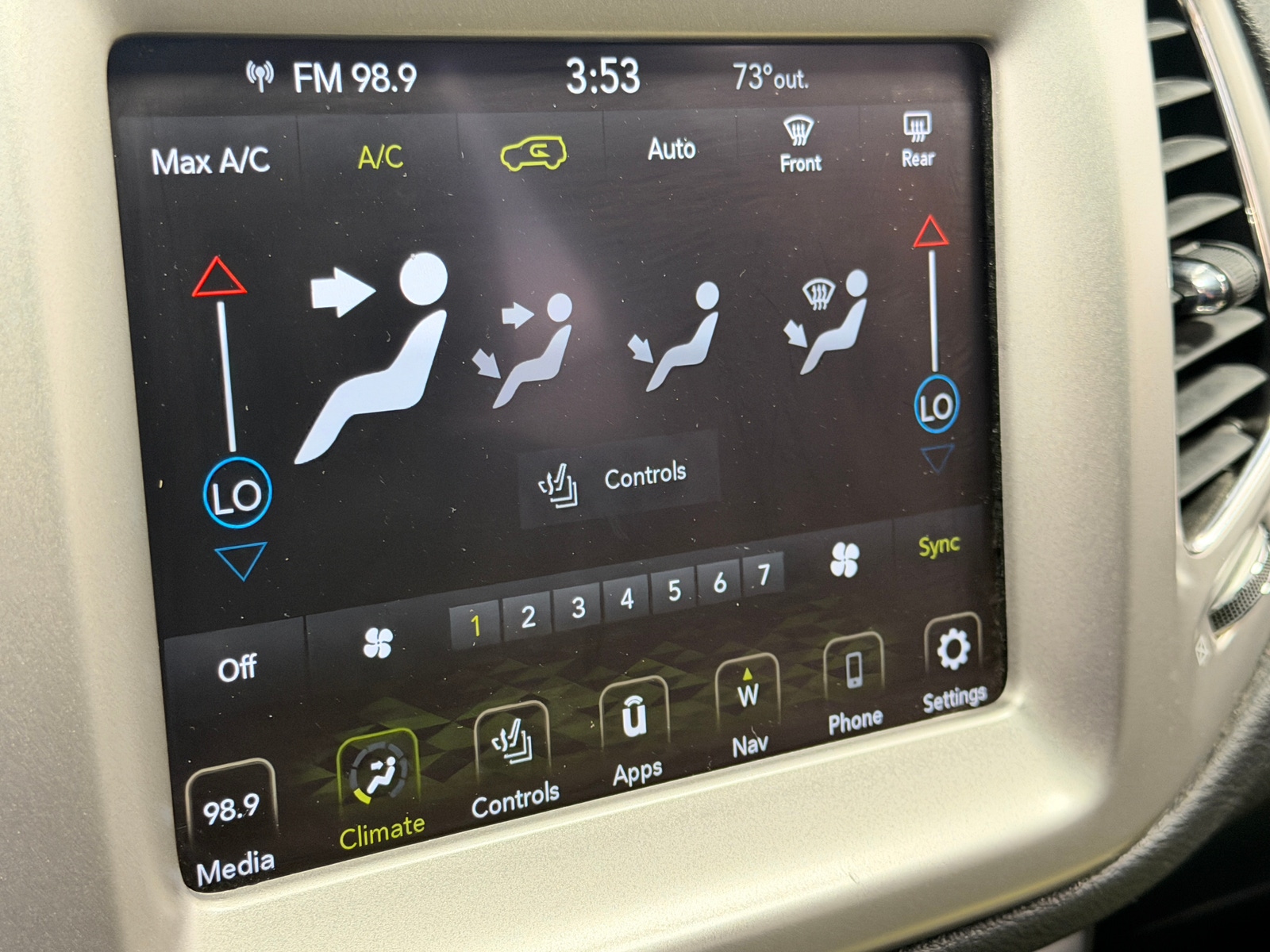 Thumbnail: 2021 Jeep Compass - 3