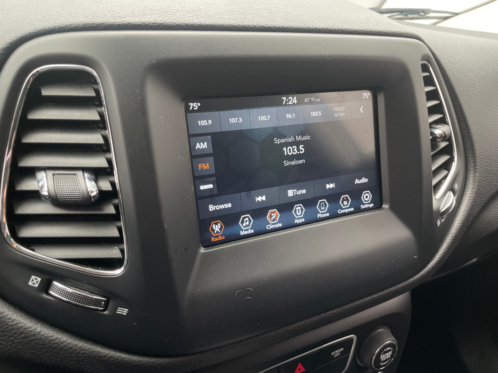 Thumbnail: 2020 Jeep Compass - 4