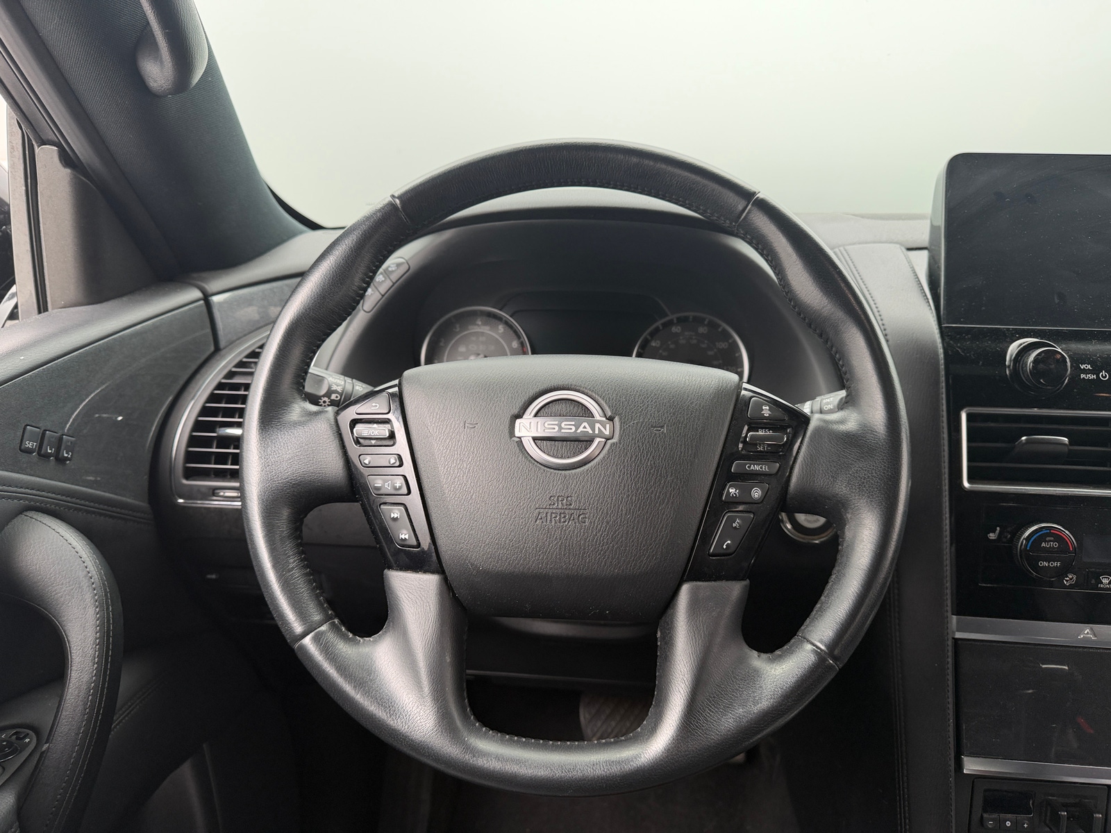 Thumbnail: 2021 Nissan Armada - 4