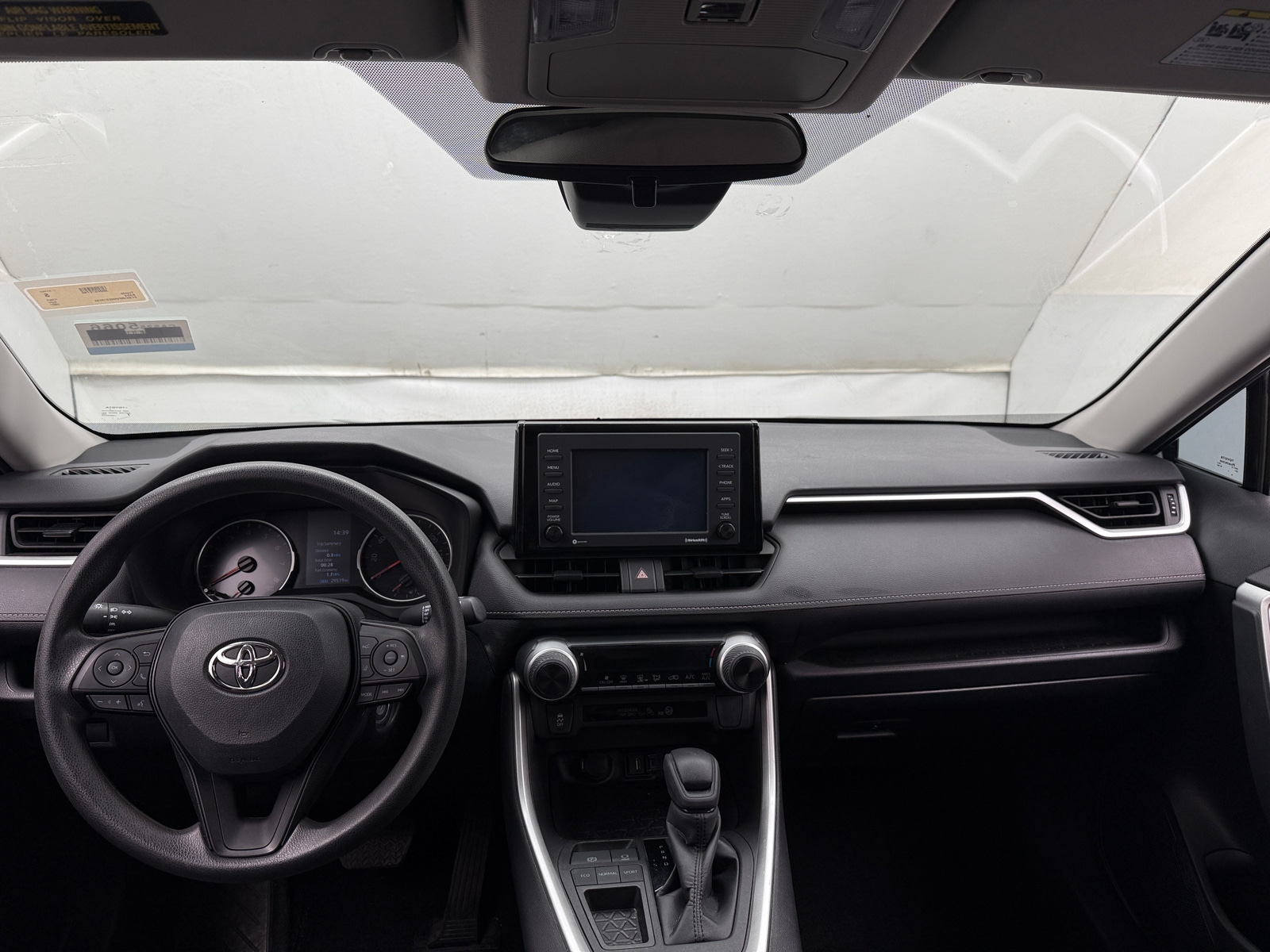 Thumbnail: 2022 Toyota RAV4 - 3