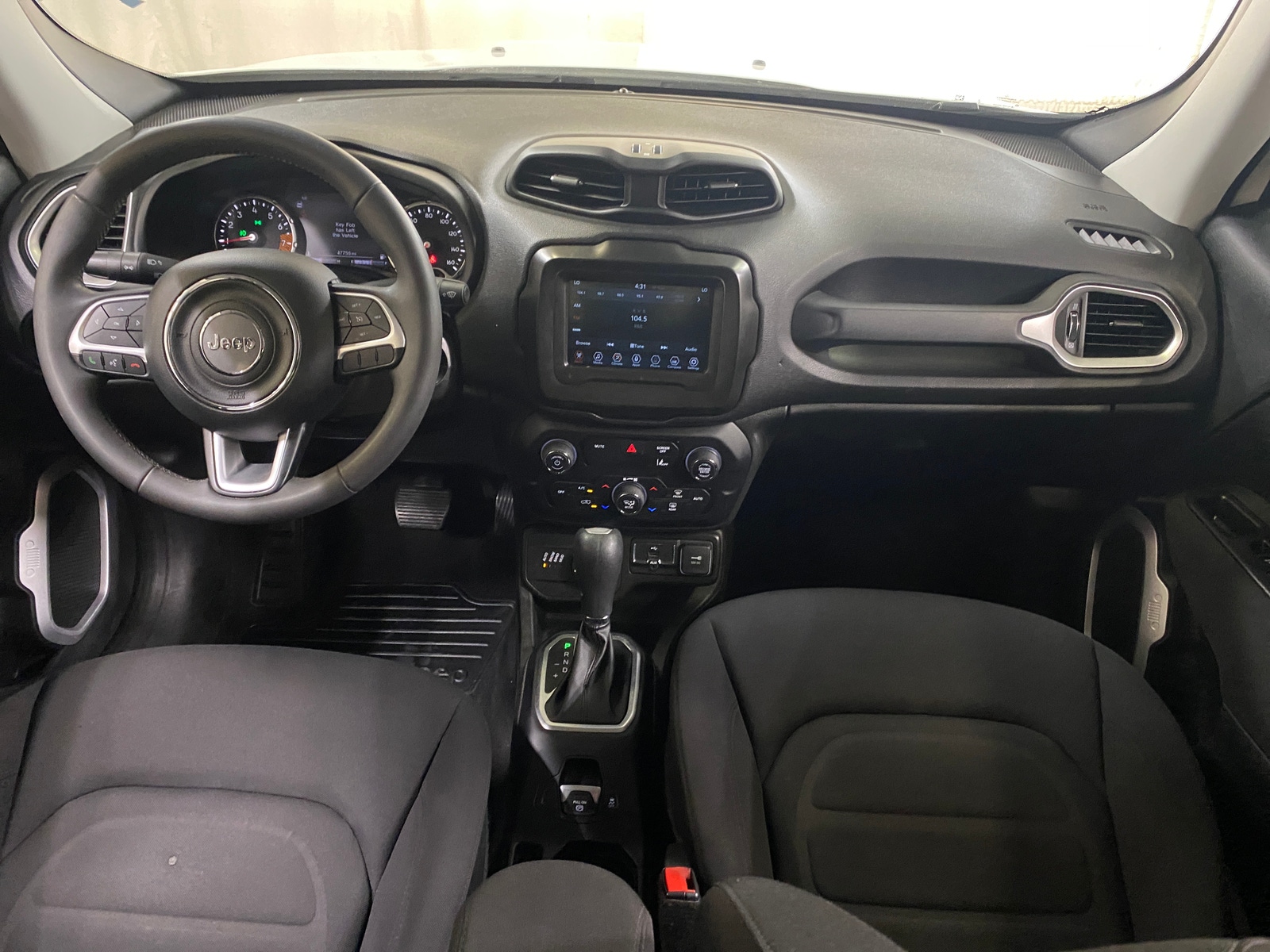 Thumbnail: 2021 Jeep Renegade - 3