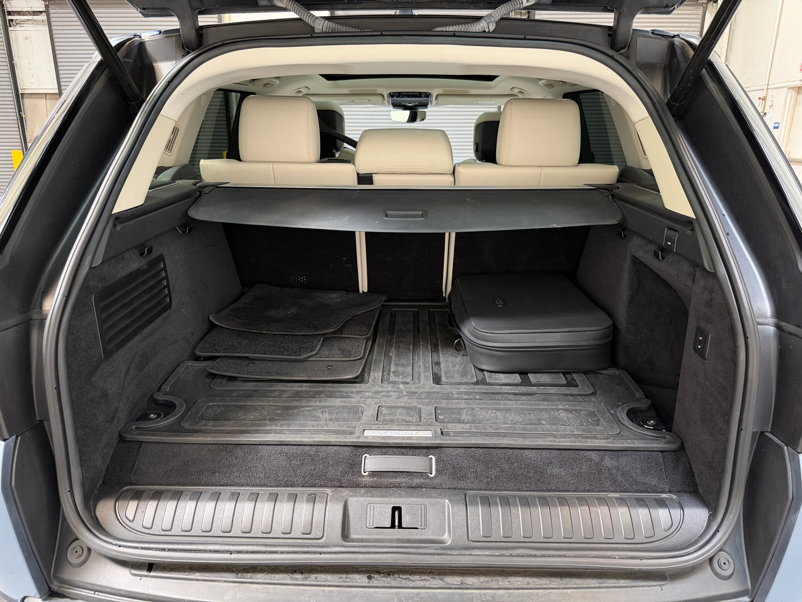 Thumbnail: 2020 Land Rover Range Rover Sport - 7