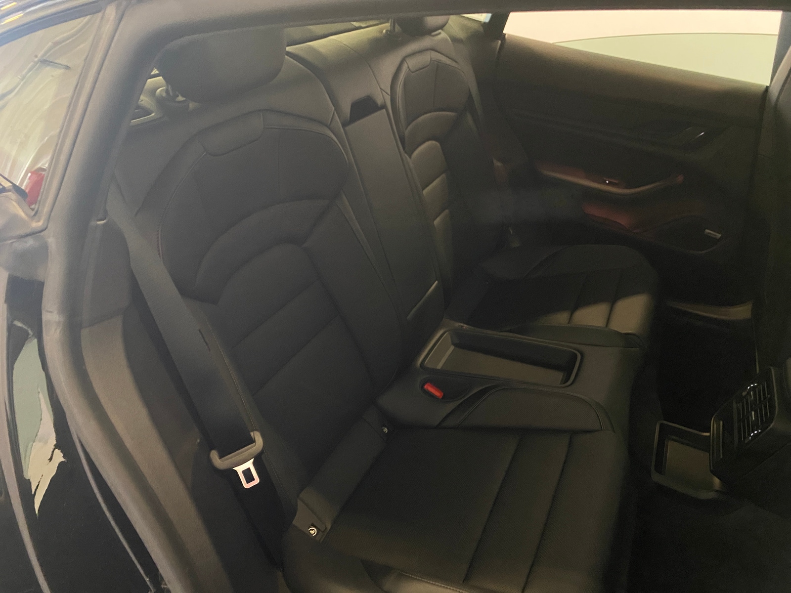 Thumbnail: 2021 Porsche Taycan - 5