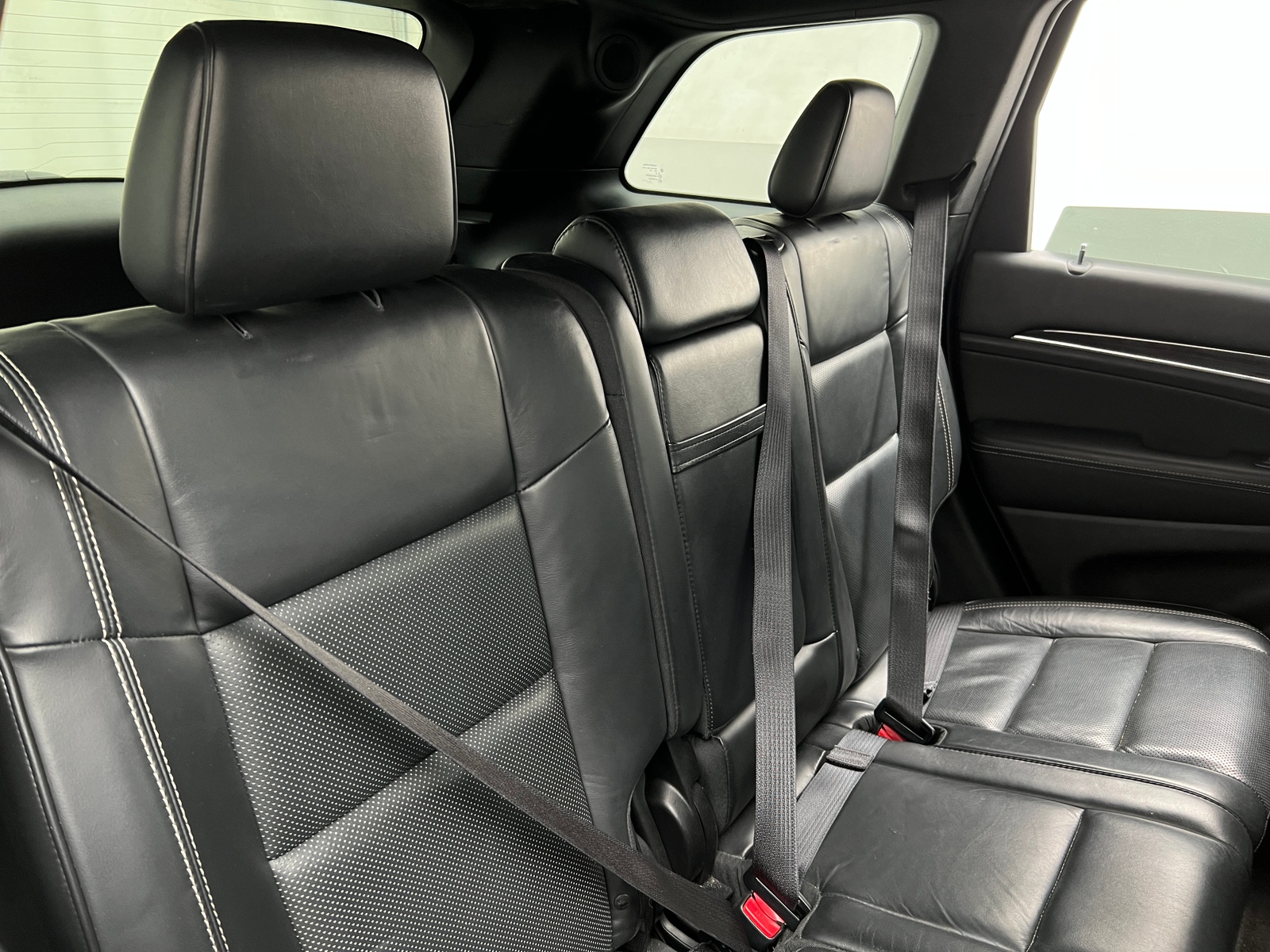 Thumbnail: 2017 Jeep Grand Cherokee - 5