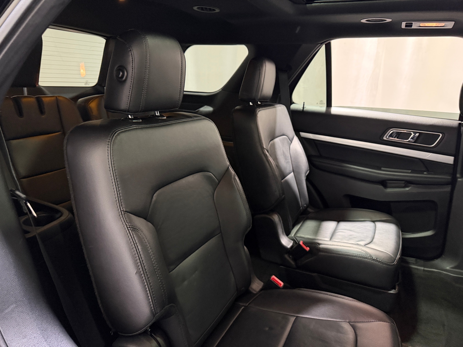 Thumbnail: 2017 Ford Explorer - 5