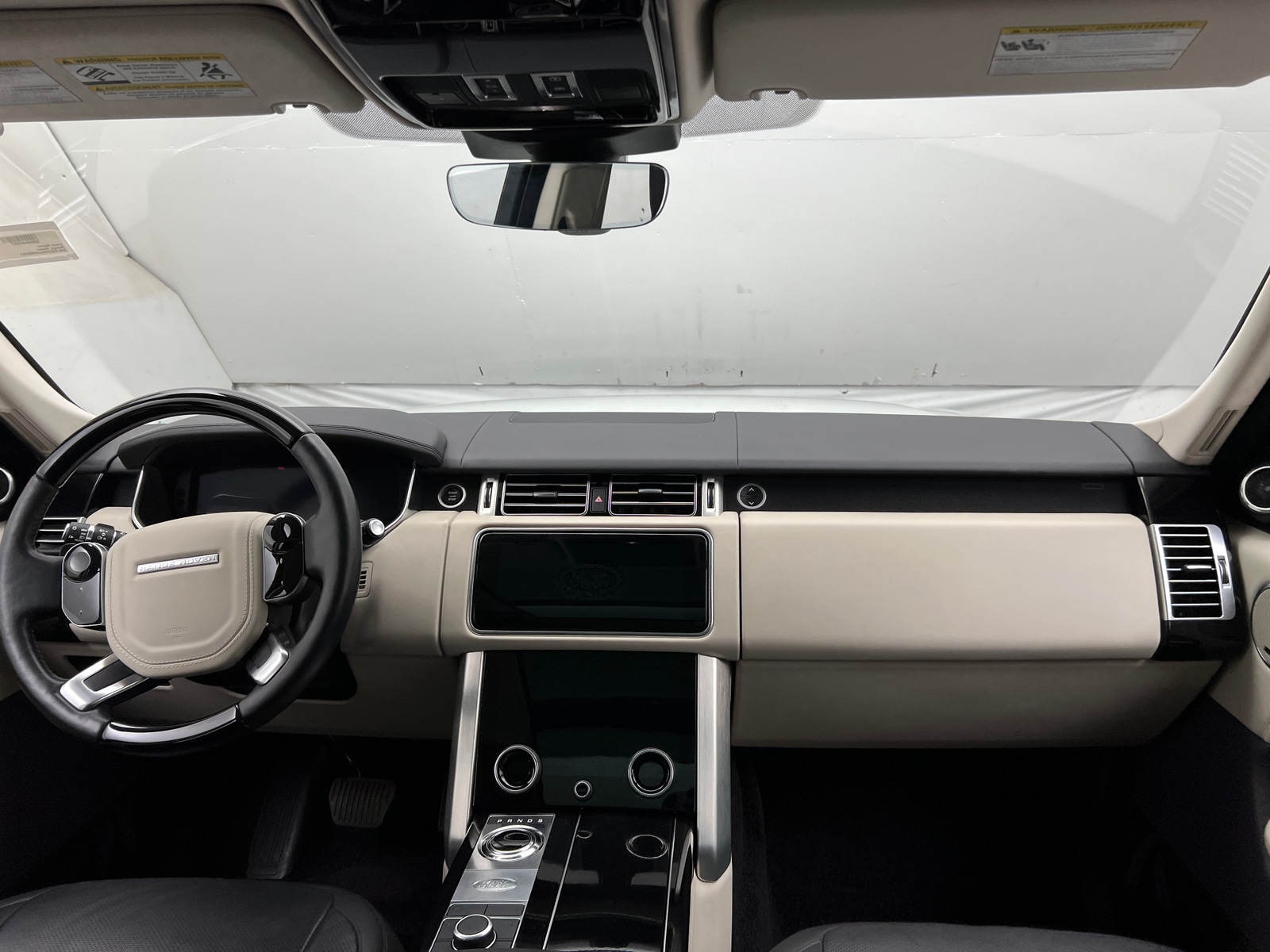 Thumbnail: 2018 Land Rover Range Rover - 2