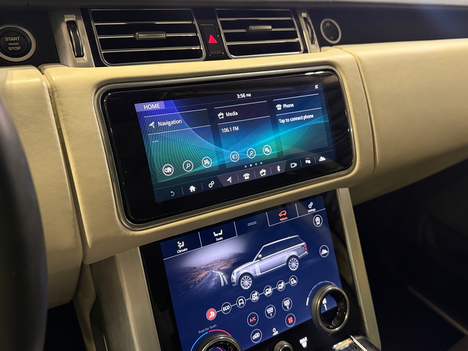 Thumbnail: 2018 Land Rover Range Rover - 3