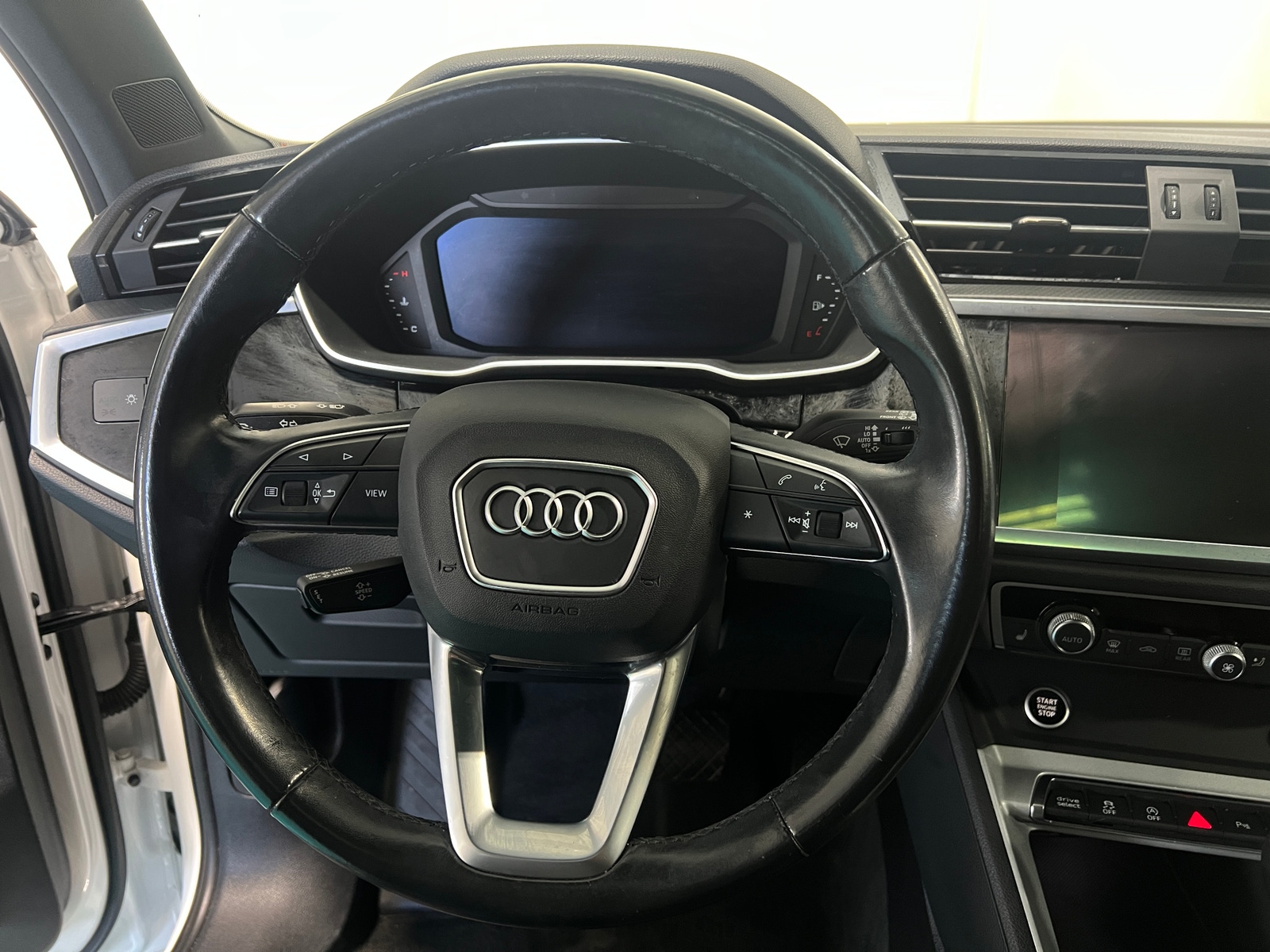 Thumbnail: 2021 Audi Q3 - 5