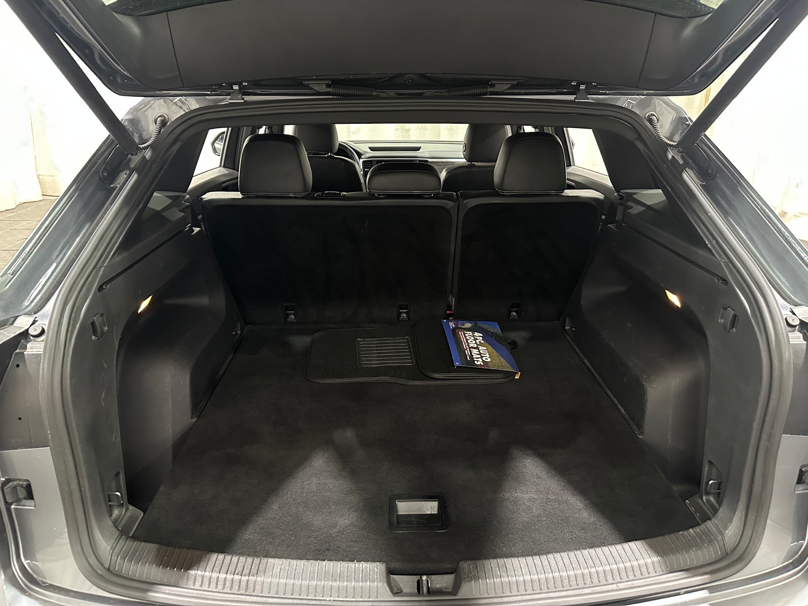 Thumbnail: 2021 Volkswagen Atlas - 7